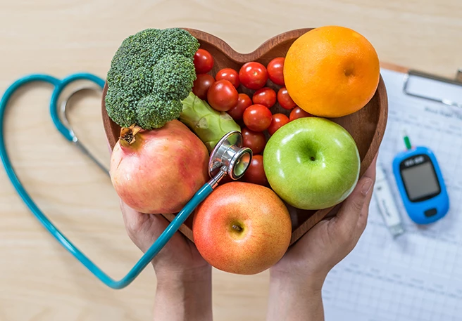 Korb mit Obst und Gemüse Magnesium bei Diabetes